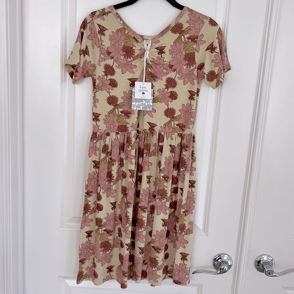 NWT Kate Quinn Pink and Cream Floral Dress Size 11/12